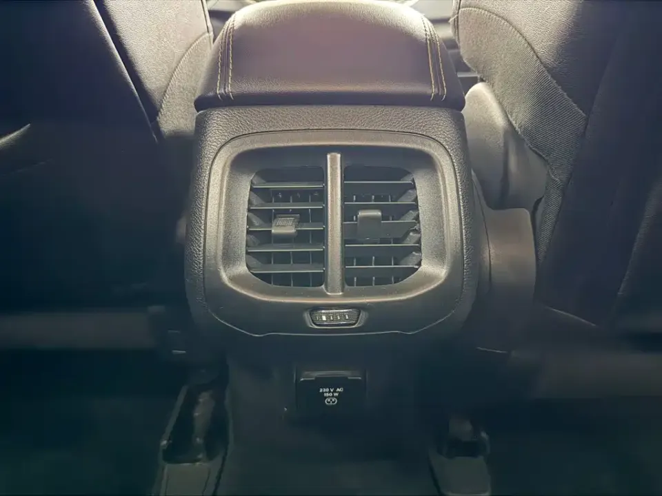 Jeep Cherokee (Import)