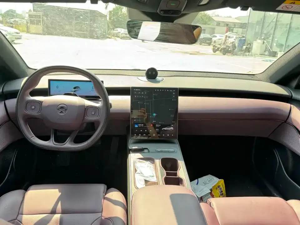 Nio ET5T
