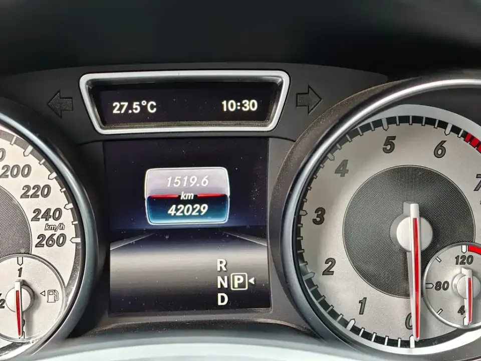 Mercedes-Benz CLA (Import)