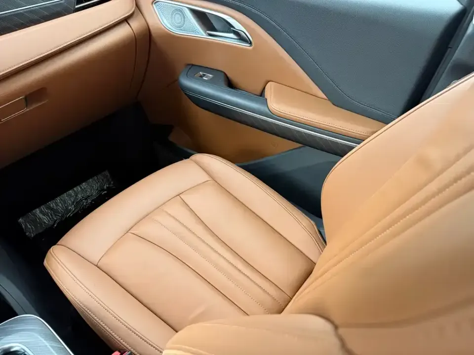 Hongqi Hongqi HQ9