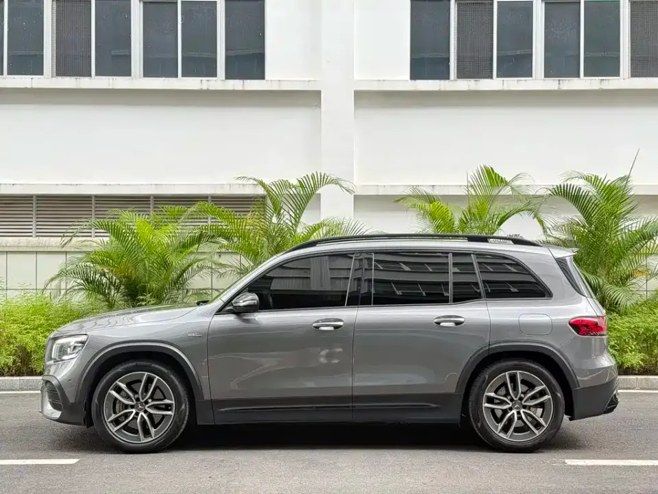 Mercedes-Benz GLB AMG