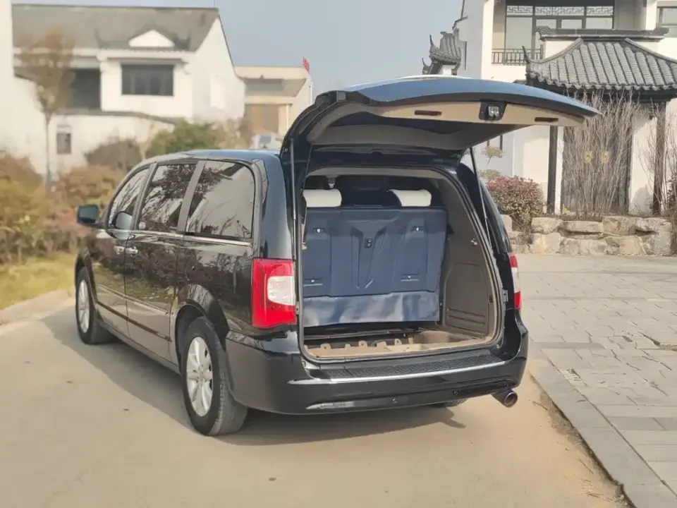 Chrysler Grand Voyager (Import)