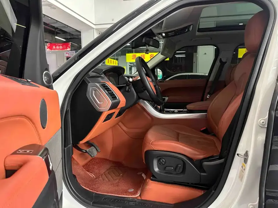 Land Rover Sport