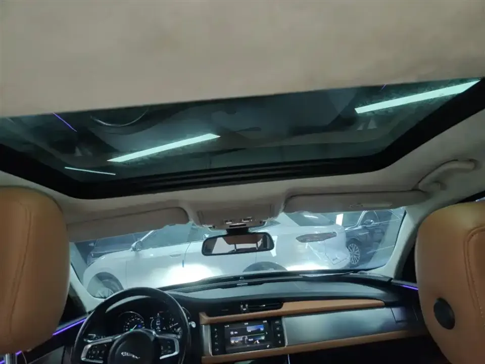Jaguar XFL