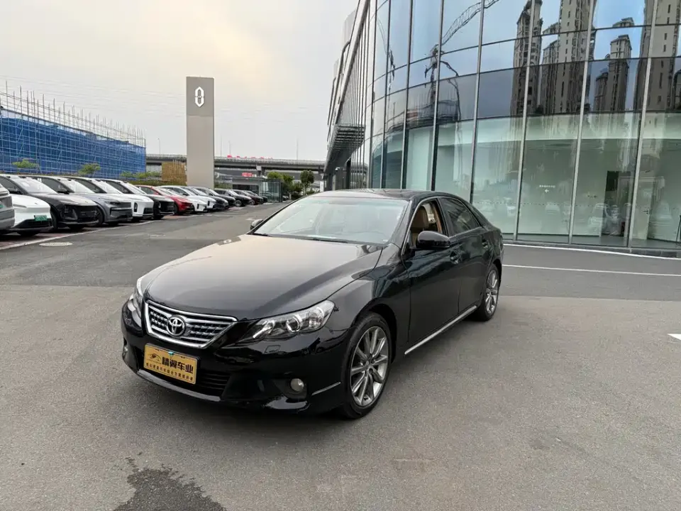 Toyota Reiz
