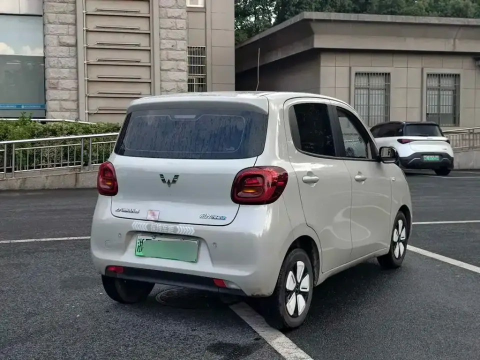Wuling MINIEV