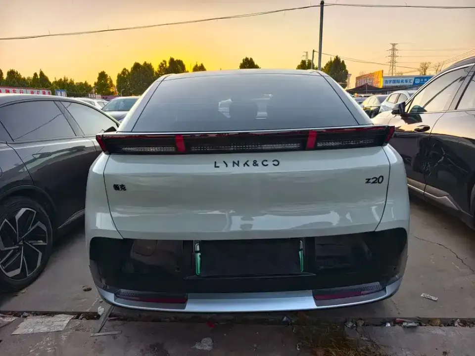 Lynk & Co 20