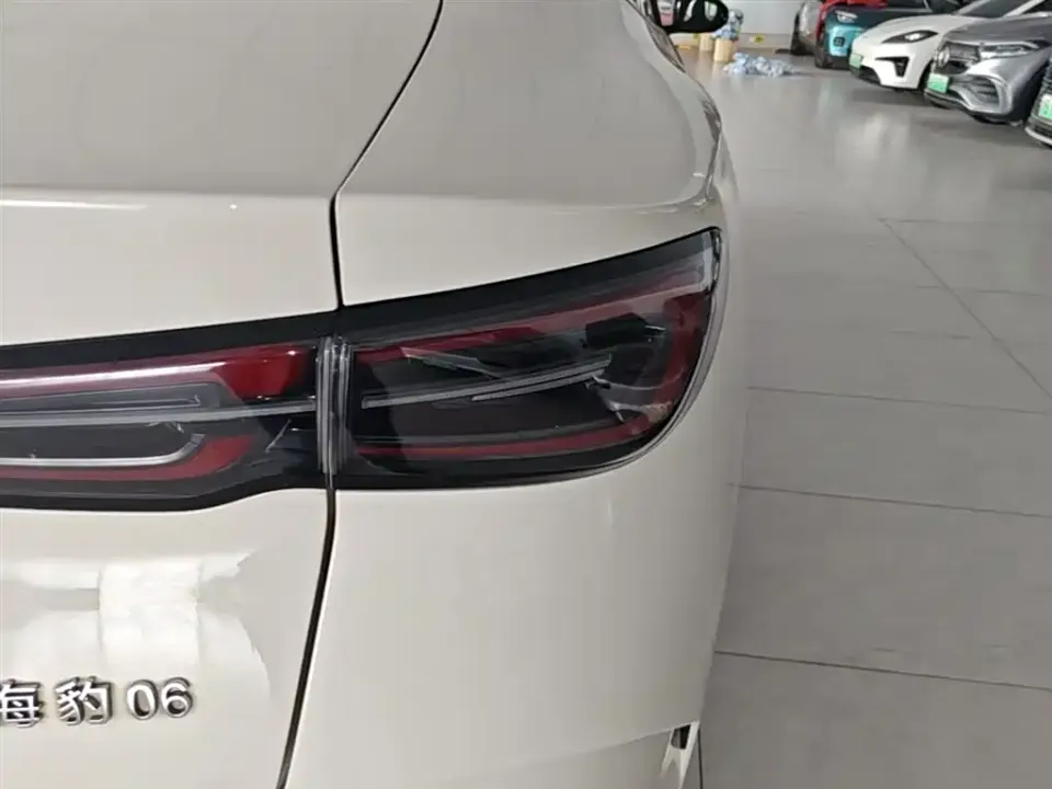 BYD Seal 06
