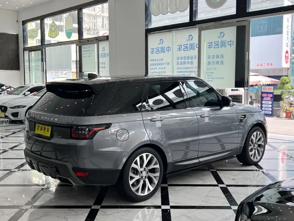 Land Rover Sport