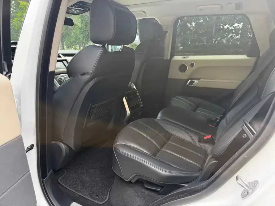 Land Rover Sport