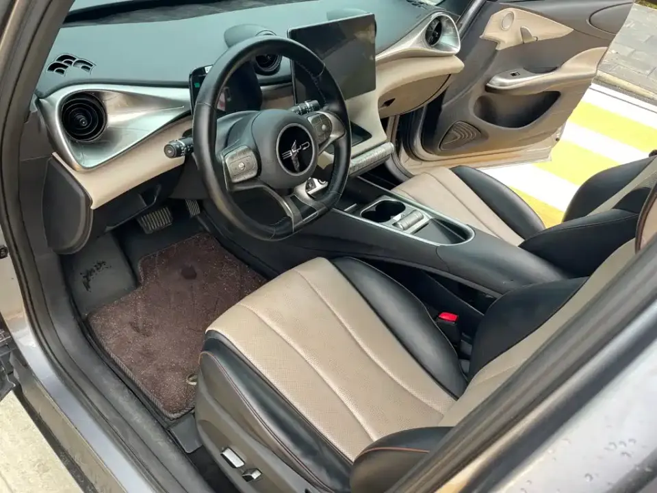 BYD Dolphin