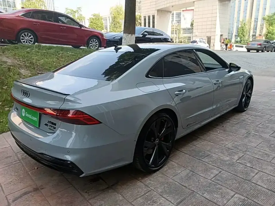 Audi A7L