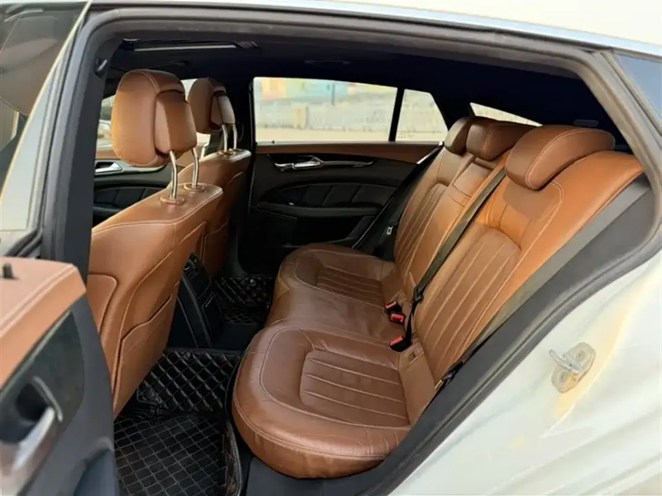 Mercedes-Benz CLS