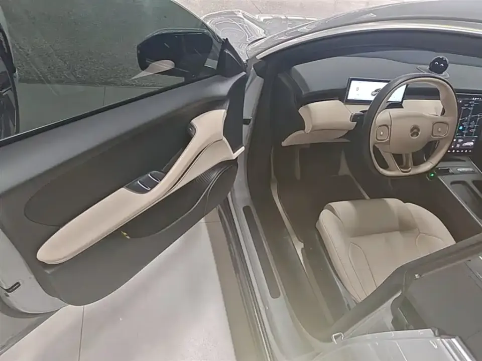 Nio ET5T