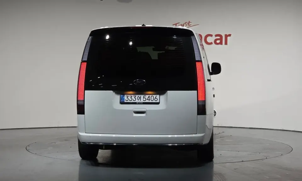 Hyundai Staria
