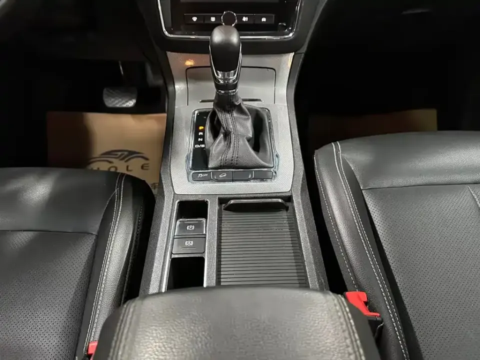 Roewe RX5