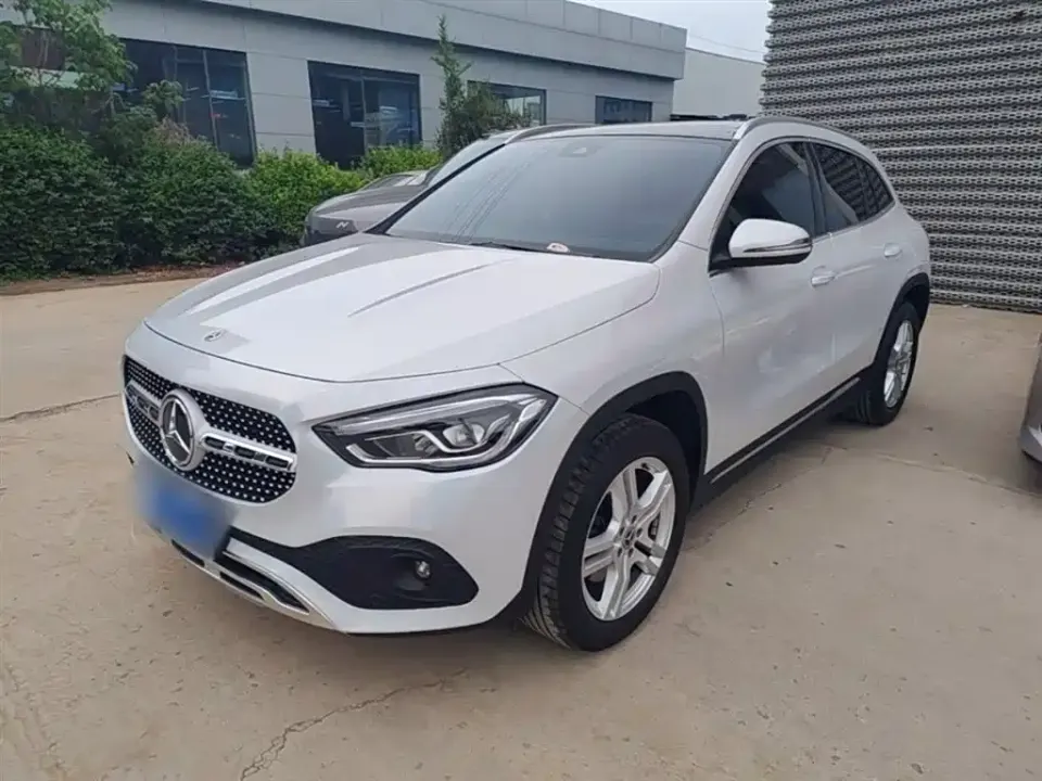 Mercedes-Benz GLA