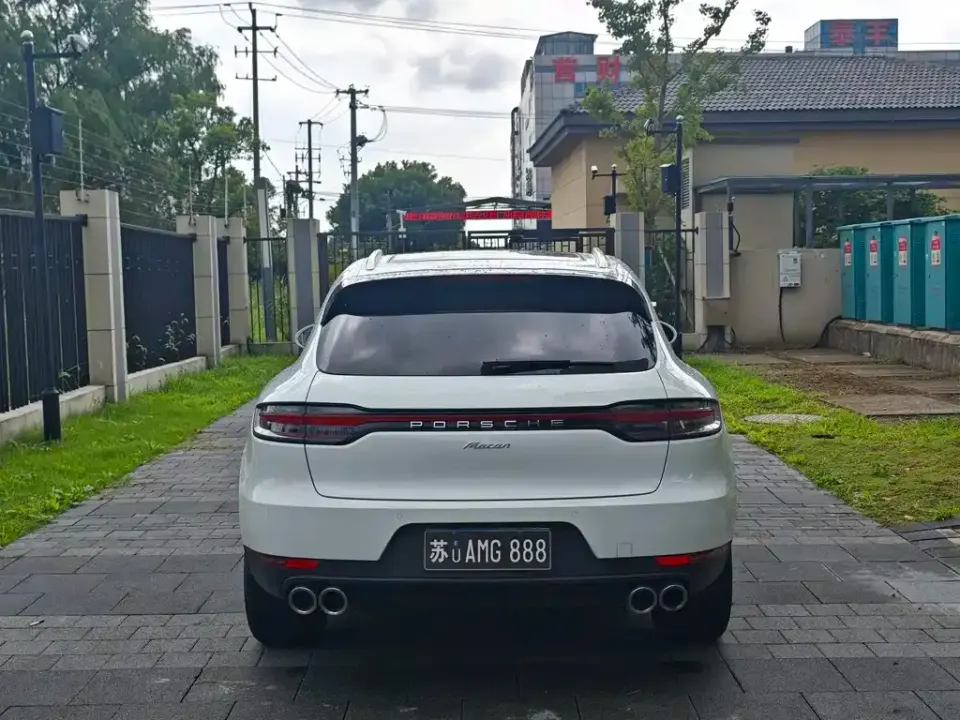 Porsche Macan