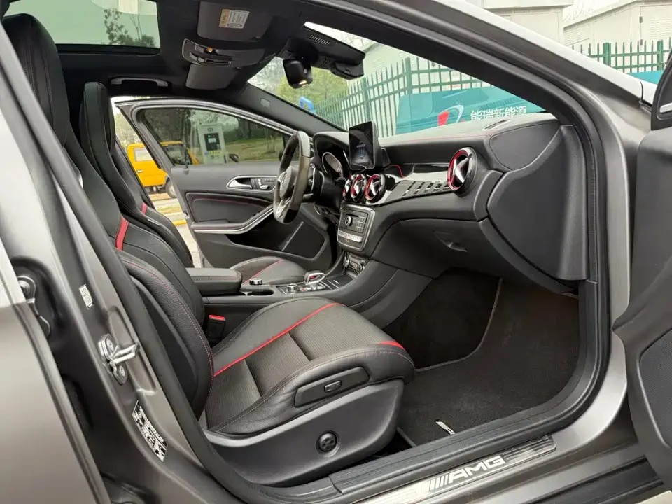 Mercedes-Benz GLA AMG