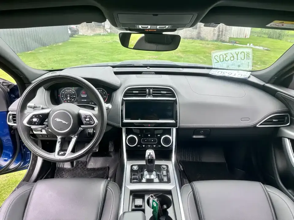 Jaguar XEL