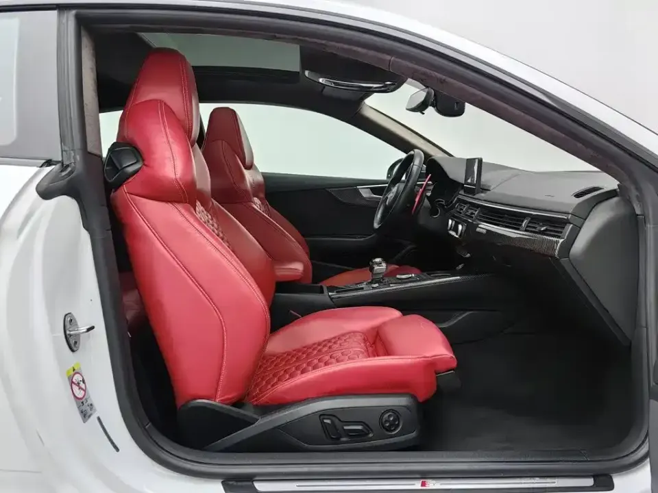 Audi A5 (Import)