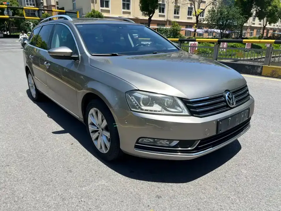 Volkswagen Magotan (Import)