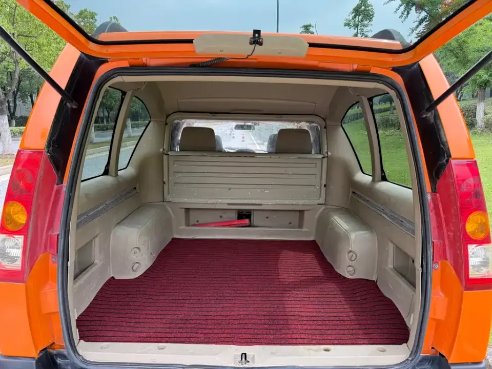 Nissan ZN Van