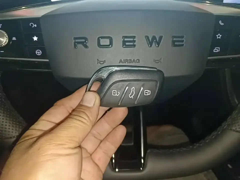 Roewe RX5