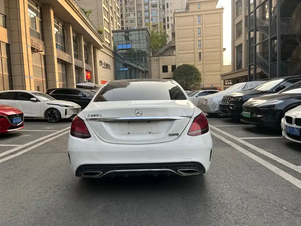 Mercedes-Benz C-Class