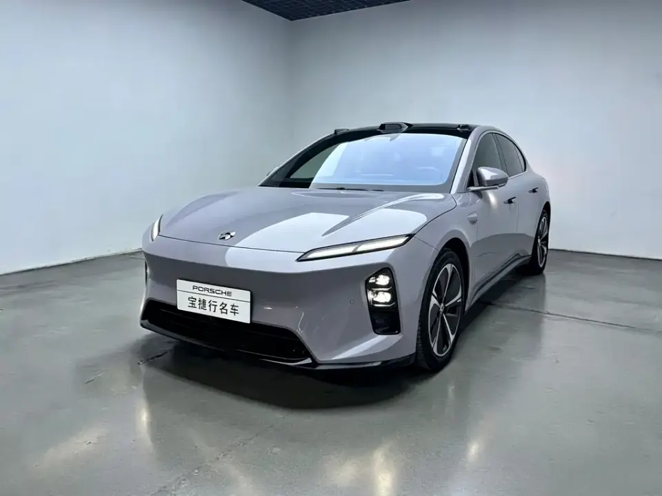 Nio ET5
