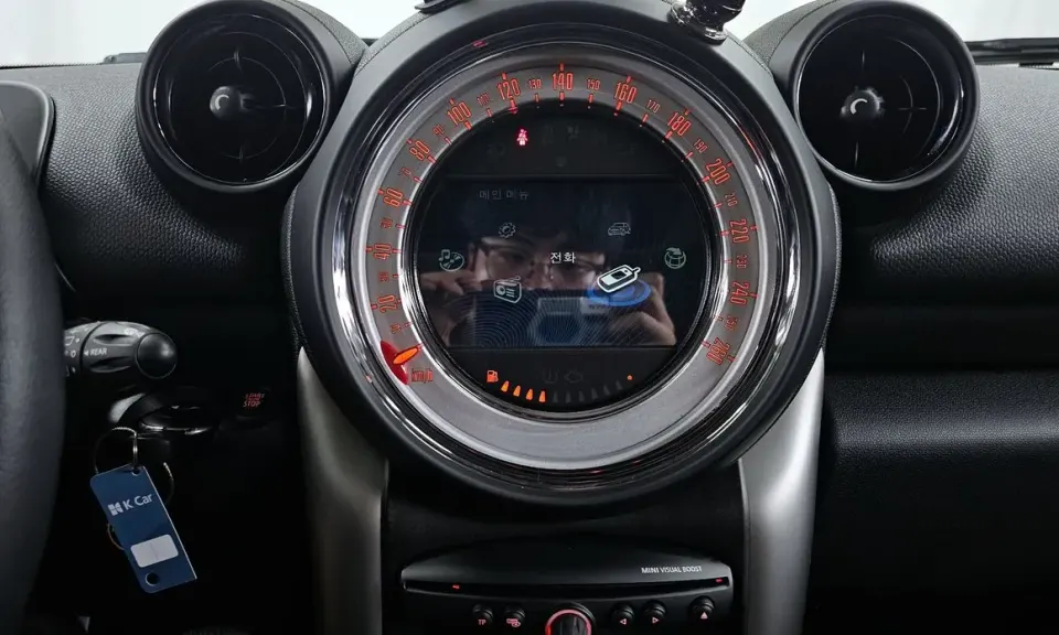 MINI Paceman