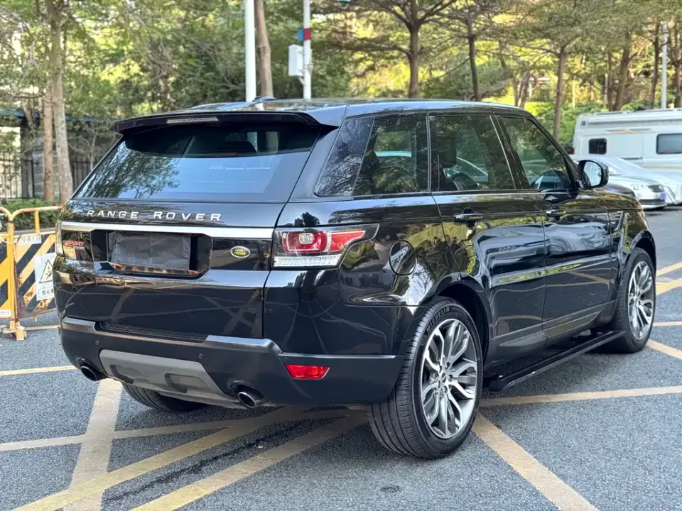 Land Rover Sport
