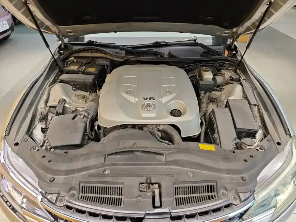Toyota Reiz