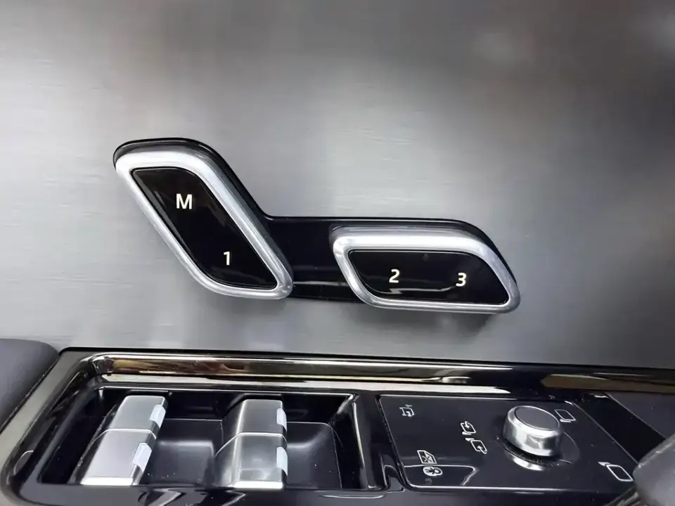 Land Rover Sport