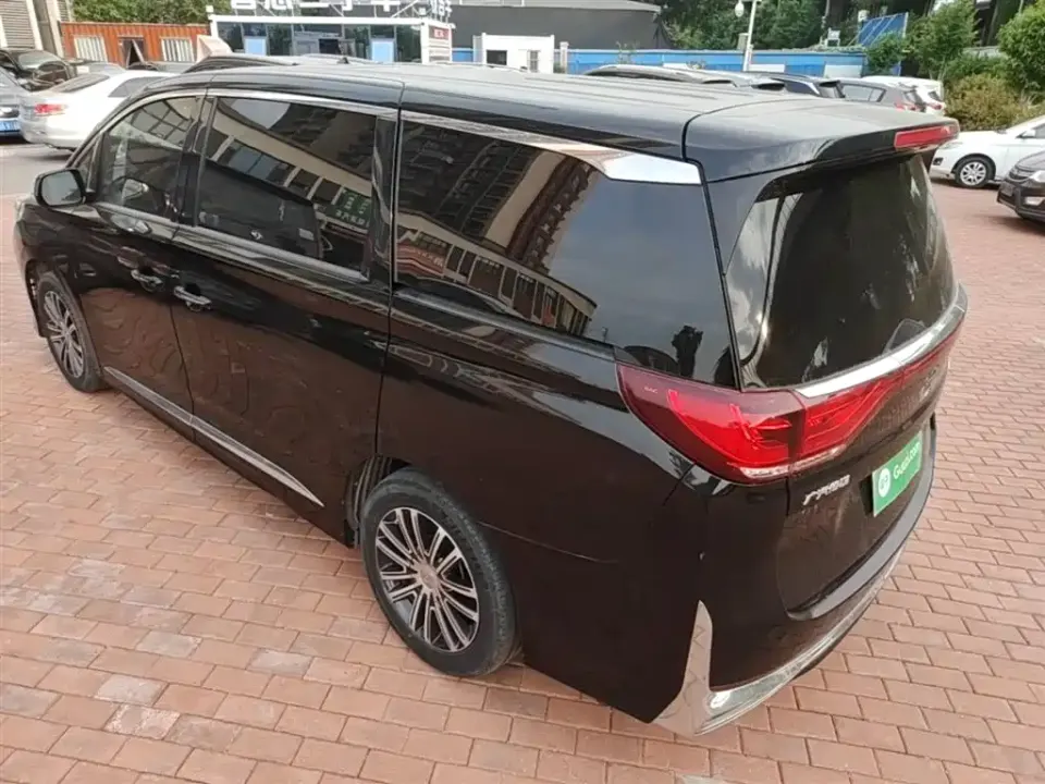 GAC Trumpchi M8