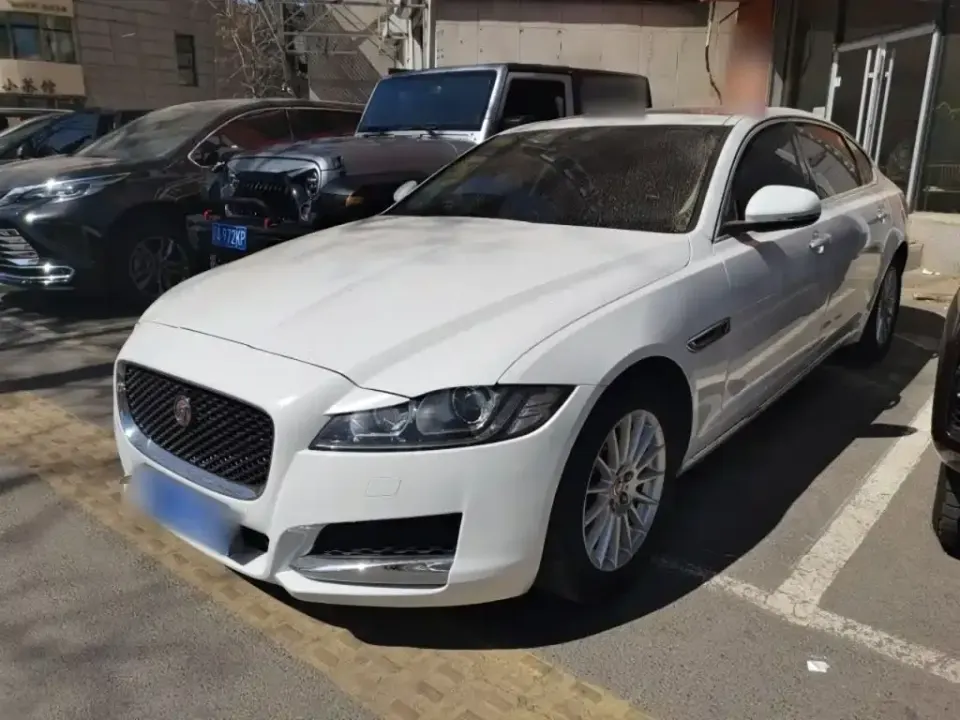 Jaguar XFL
