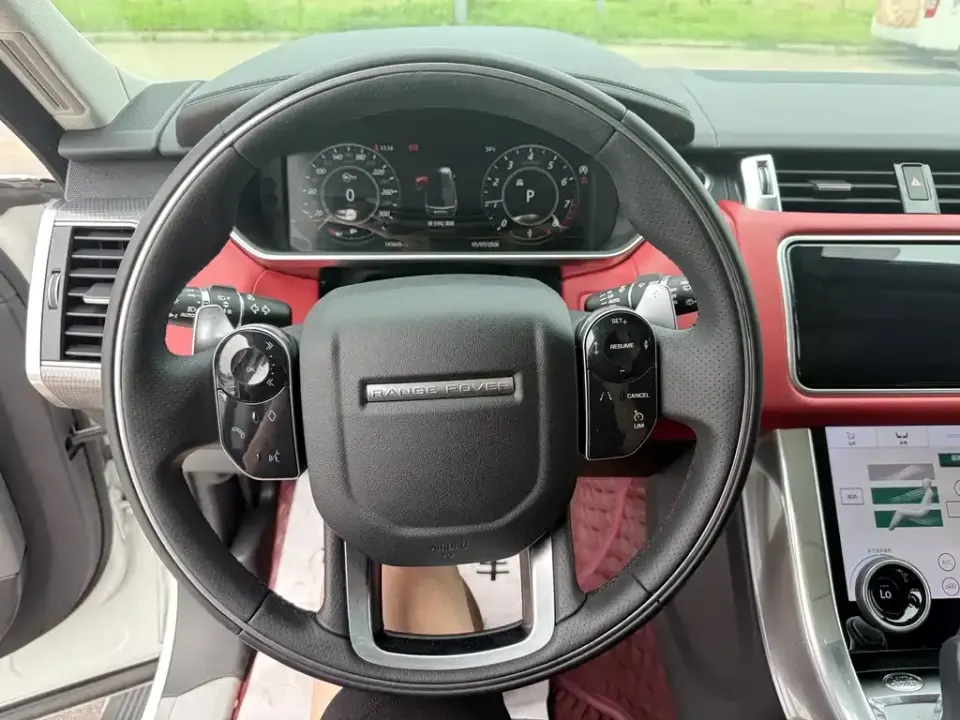 Land Rover Sport