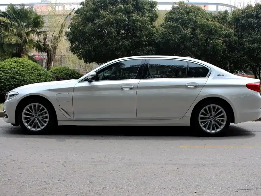 BMW 5 Series New Energy