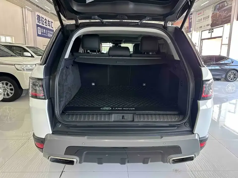 Land Rover Sport