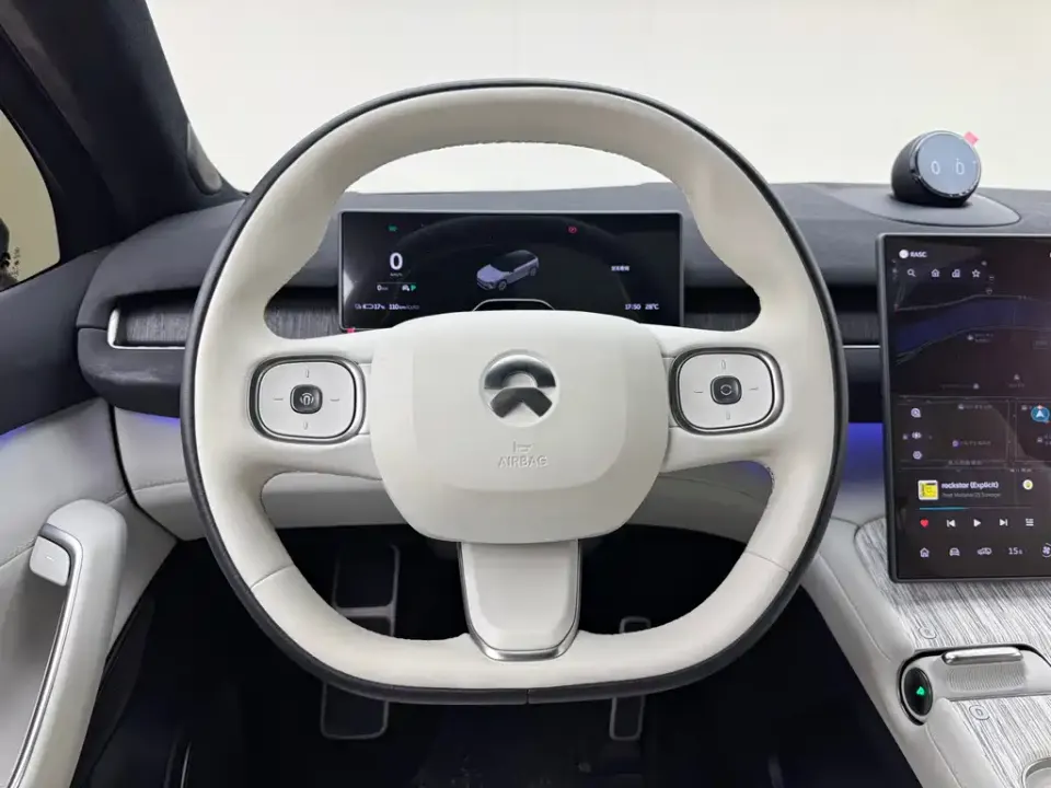 Nio ES7
