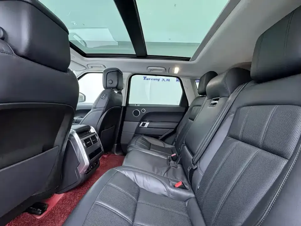 Land Rover Sport