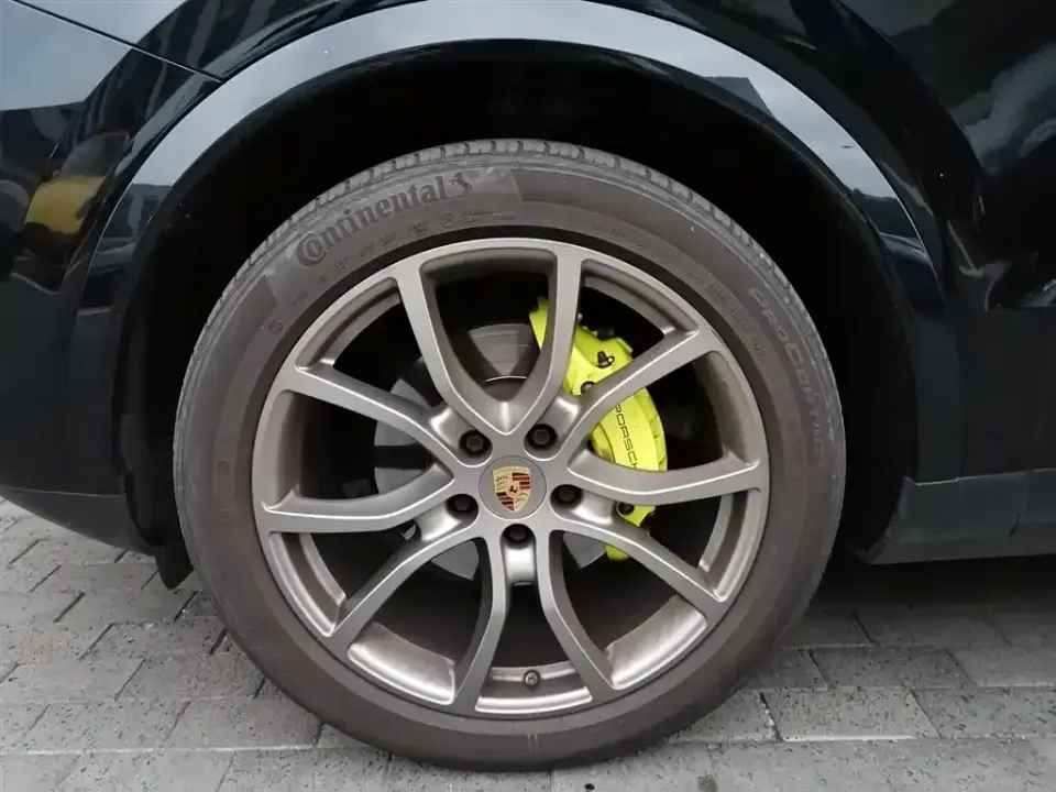 Porsche Cayenne Hybrid