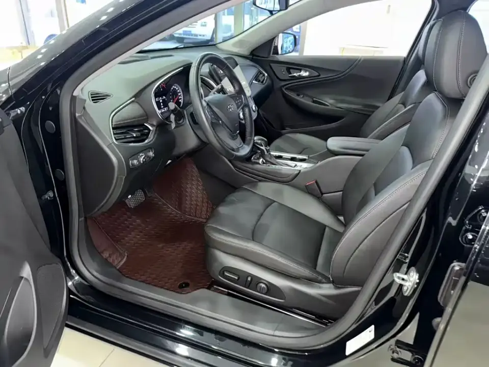 Chevrolet Malibu XL