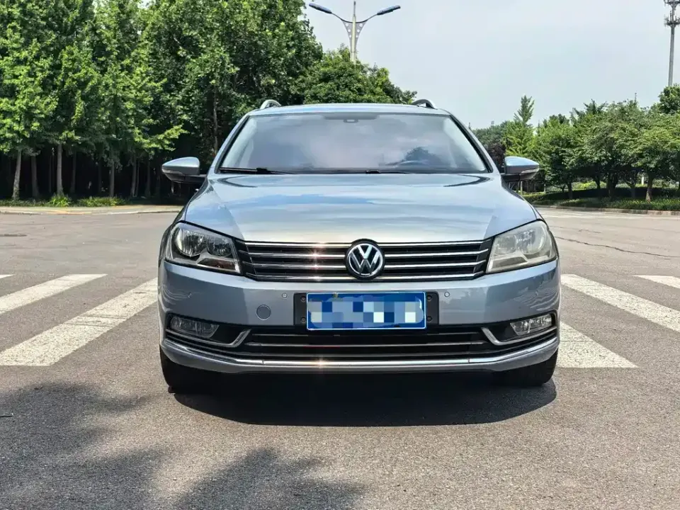 Volkswagen Magotan (Import)