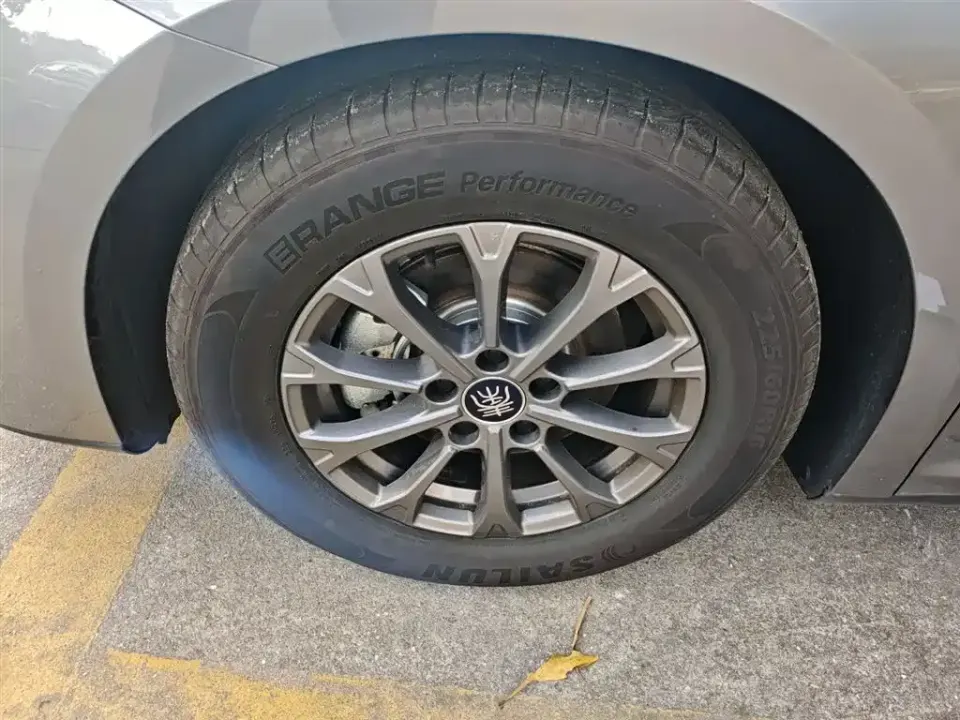 BYD Qin L