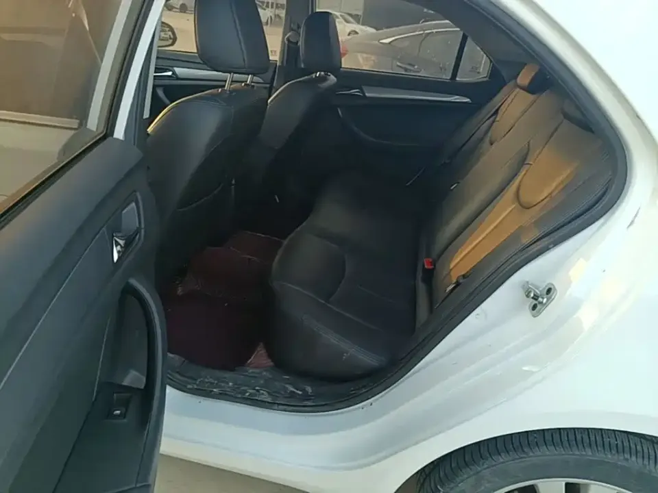 Roewe 360
