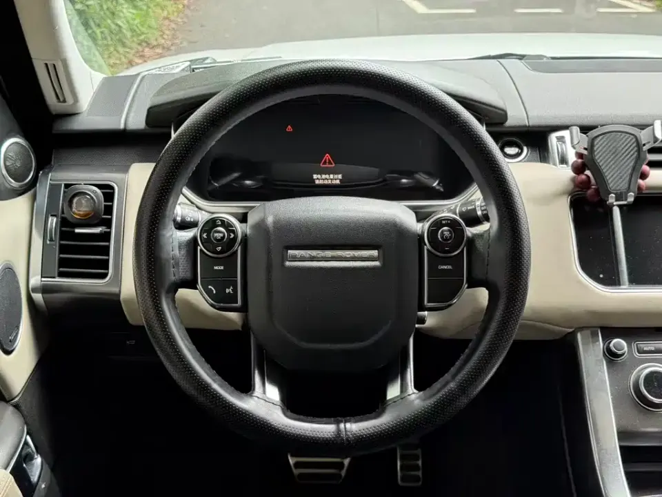 Land Rover Sport