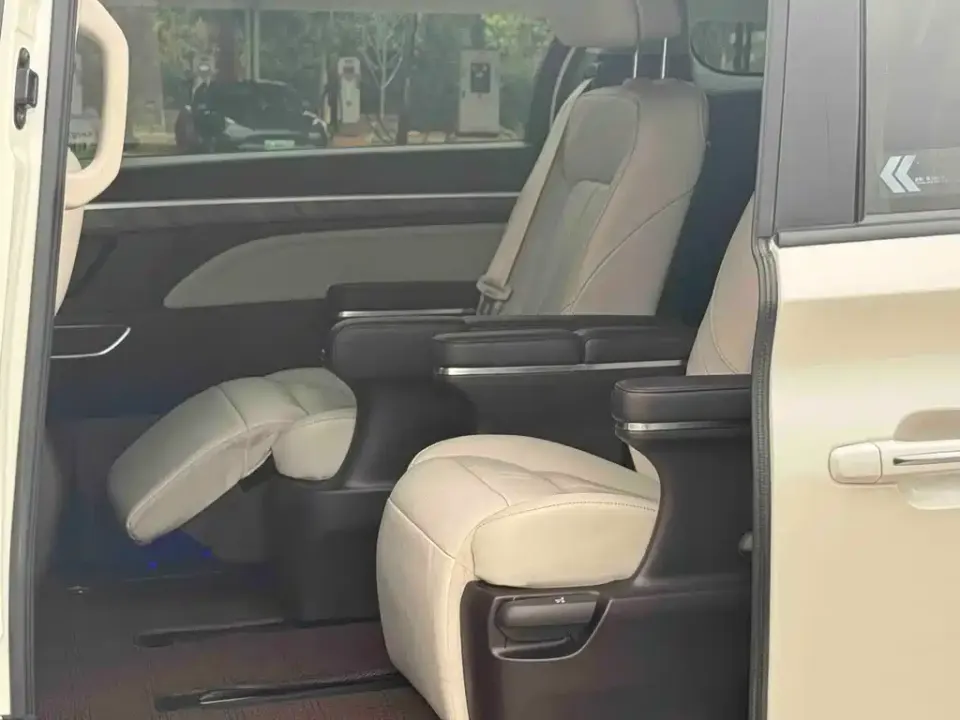 GAC Trumpchi M8
