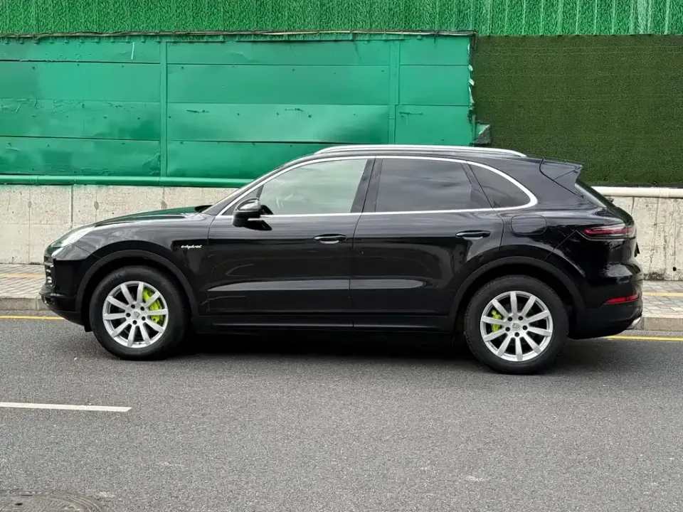 Porsche Cayenne Hybrid