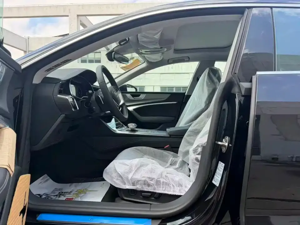 Audi A7L
